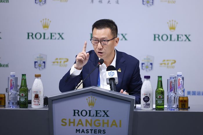 久事动娱董事长杨亦斌 任玉明摄