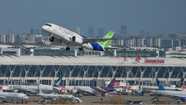 C919飞机高原型完成首次飞行试验 (新华社资料图)