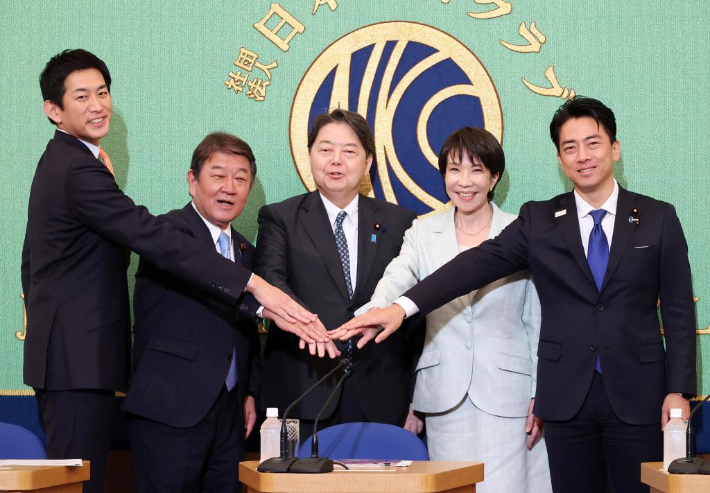 是他，还是她？日本自民党总裁选举倒计时，资本市场屏息静待