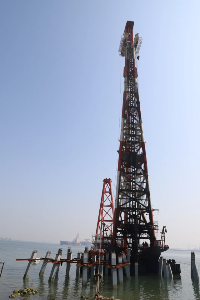 拉萨贡嘎国际机场航站区改扩建工程现场.