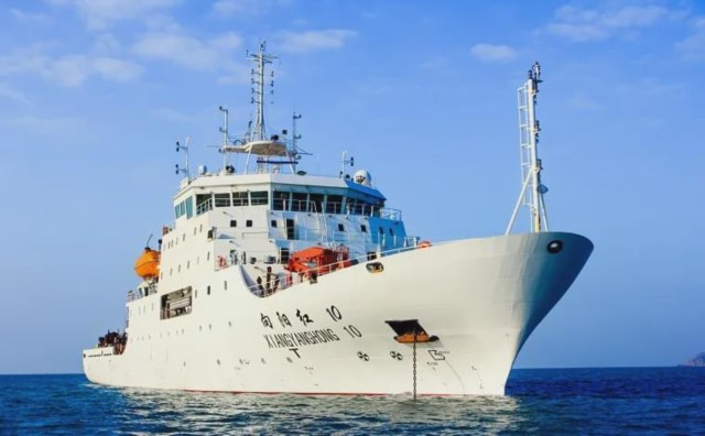 太燃了乘风破浪的科考船