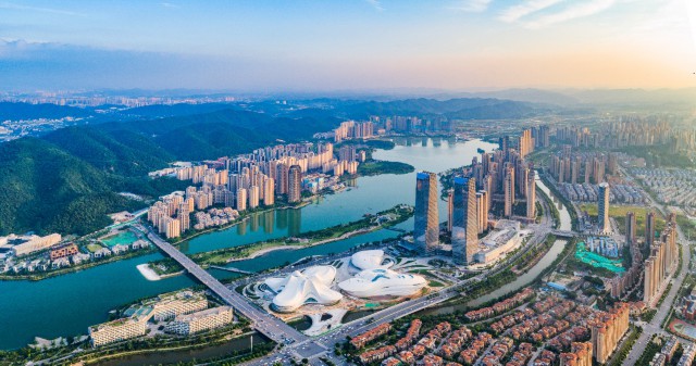 以智能制造统领产业转型升级湘江新区跑出高质量发展 加速度