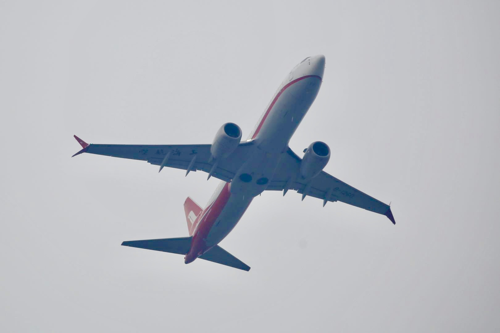 国内航司三季度亏损超百亿,只有春秋航空赚钱了