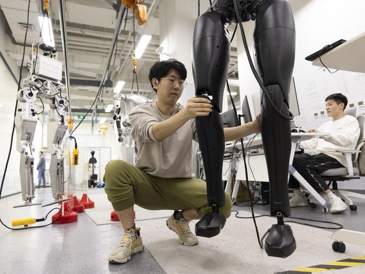 想学机器人，高考志愿怎么填？王兴兴等大佬给出建议