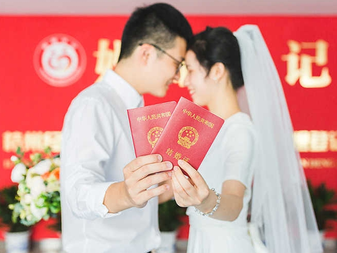 全国已有28个省份延长婚假，多地音乐节现场可领证 