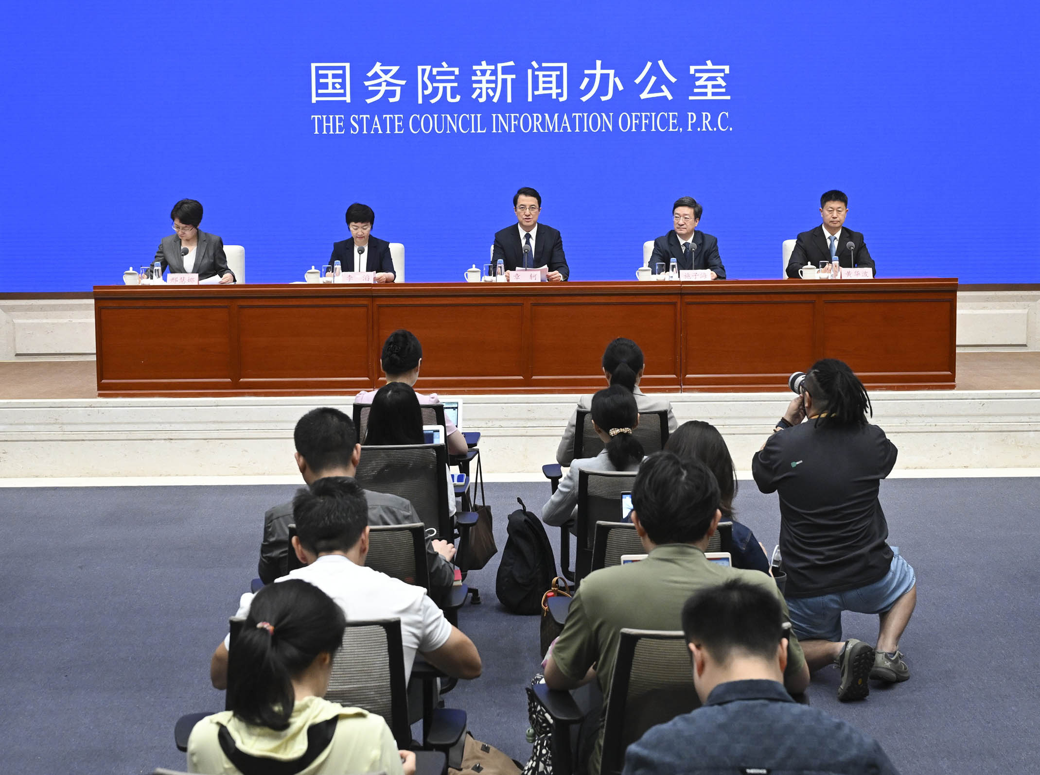 “十四五”医保成绩单发布，医保基金累计支出超12万亿元