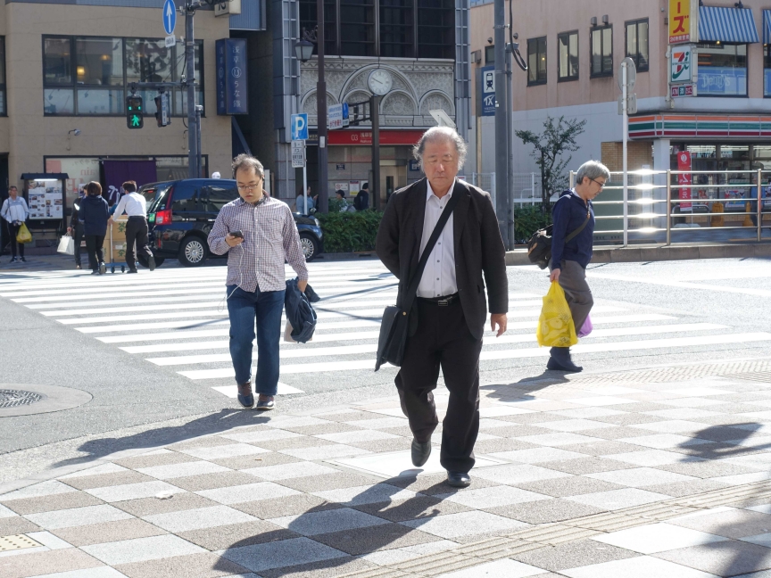 65岁以上就业者占比新高，与“老龄化”加速赛跑的日本准备好接纳移民了吗？