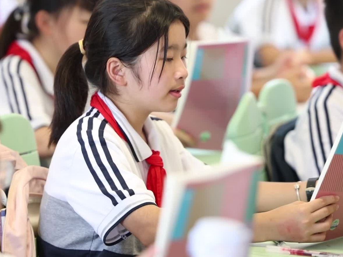 各学段生源依次达峰，多地小学和初中共享校舍