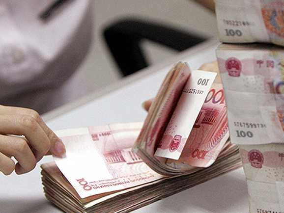 银行网点正在消失：今年超9000家关停，370余家银行注销