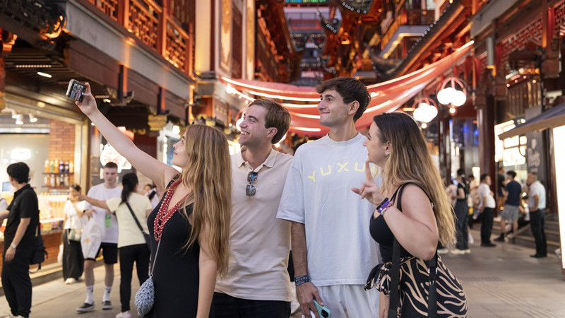 2025年出境游Z世代消费增长，免签入境游订单增幅达153%