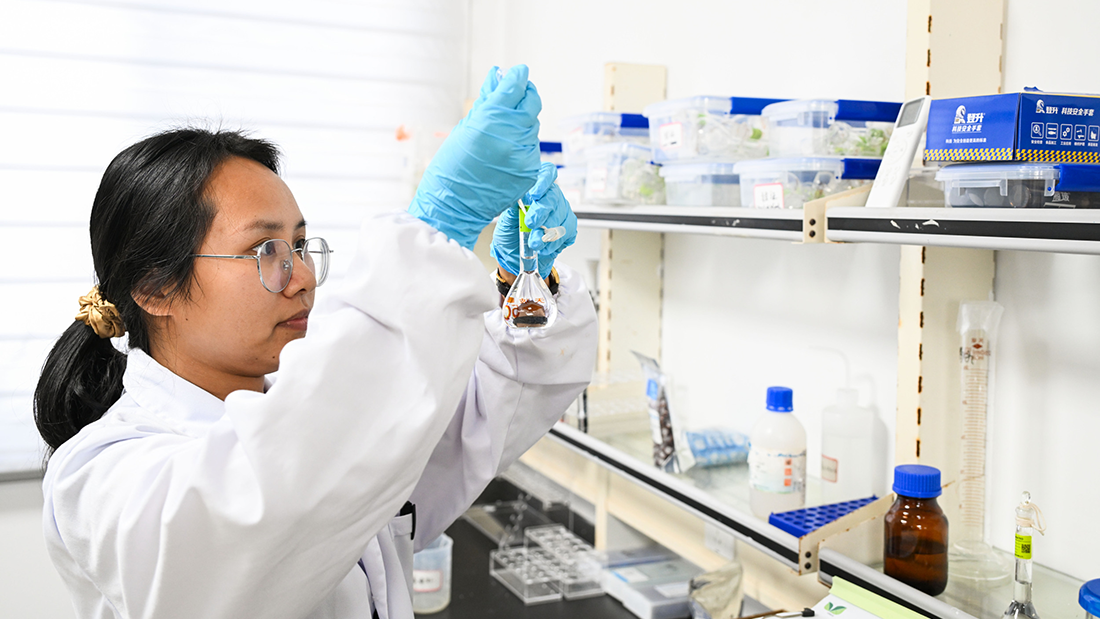 每年万亿医保基金如何支持创新药？国家医保局详解