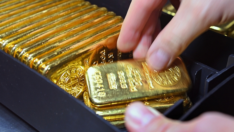 金价首破4600美元，黄金ETF暂停申购