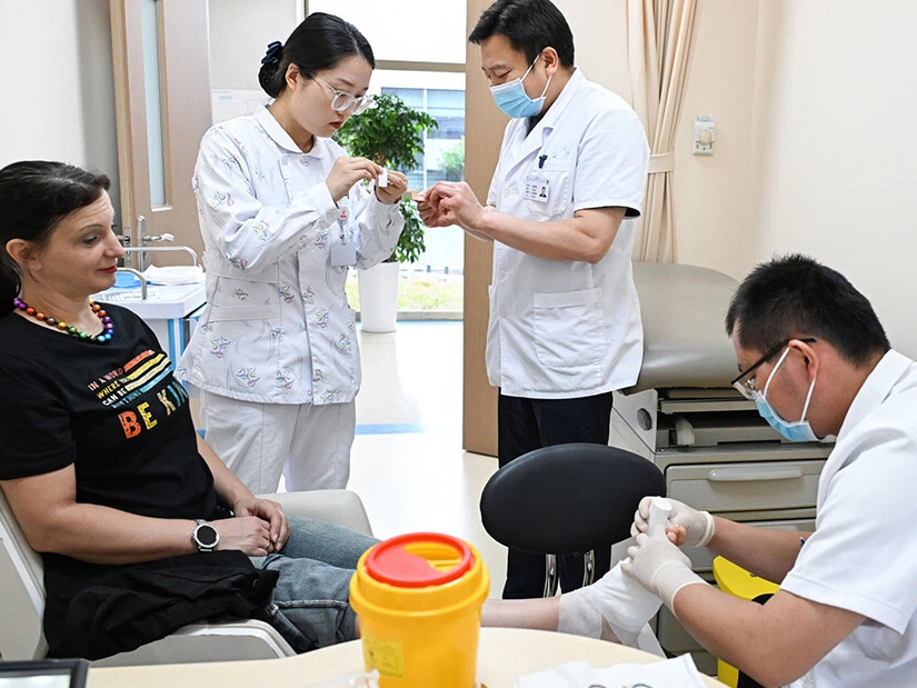 中国医院“高性价比”圈粉老外，2000亿美元市场蛋糕能分到多少？