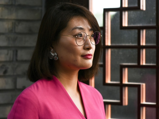 宗馥莉重任宏胜集团法定代表人，该职位两个月内换三任