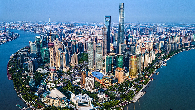 总量全球第五，增速跑赢全国，2025上海GDP5.67万亿