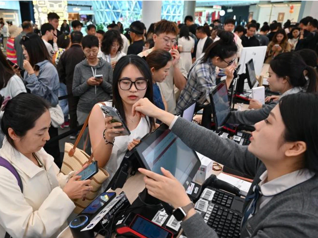 新年两场国常会聚焦促消费，多部门部署居民增收计划