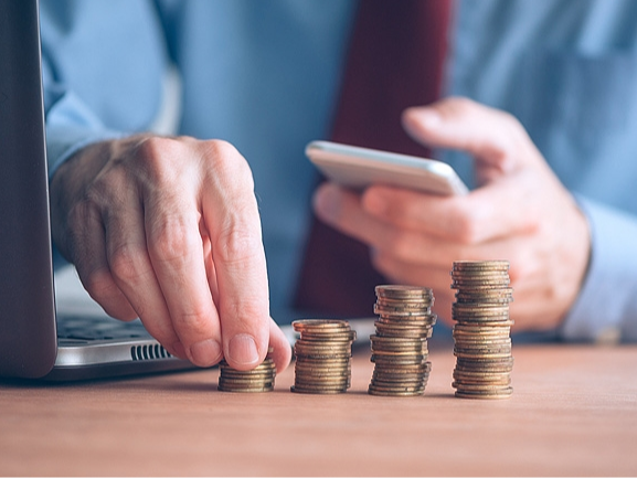 “领导30万我1万”年终奖争议背后：申万期货业绩承压