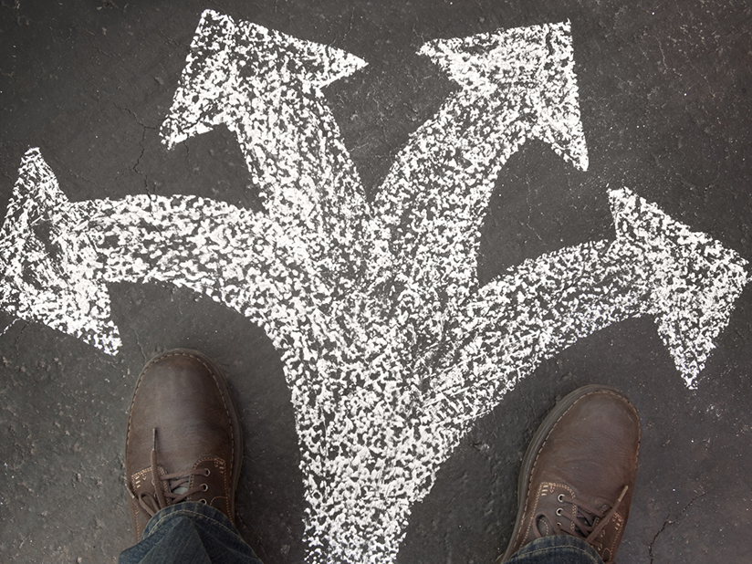 70万亿定期存款年内到期，留在银行还是进入股市？