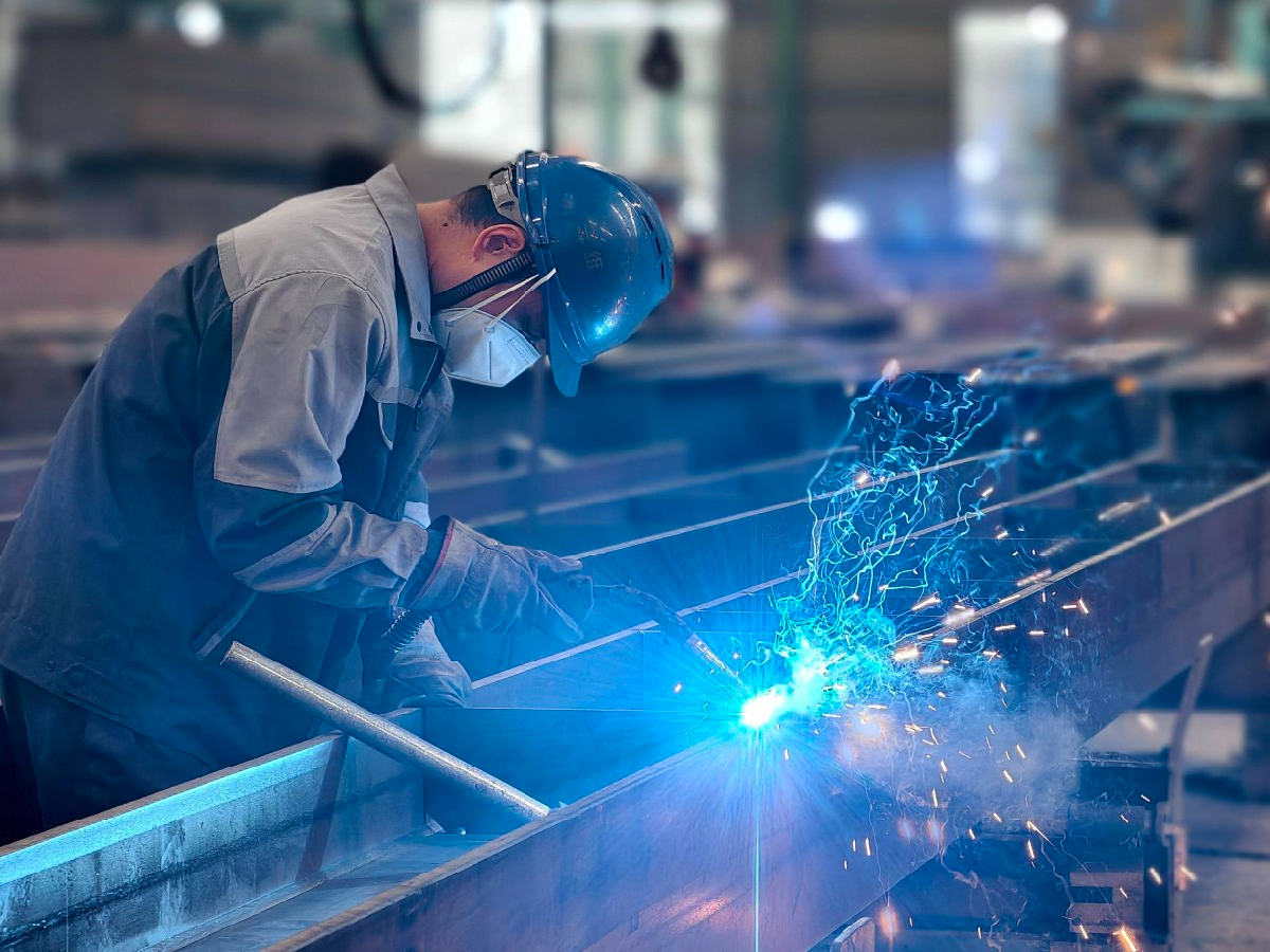 工业利润扭转连续3年下降态势，智能消费设备制造利润增长48%