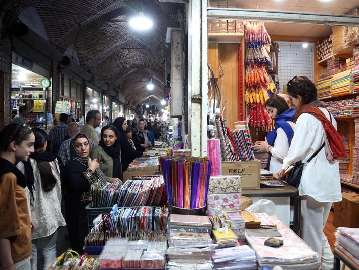 巴扎商人点燃“火药桶”，美以干涉伊朗迫在眉睫？