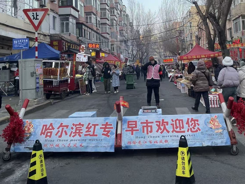 新鲜地道划算，游客爱上菜场和集市