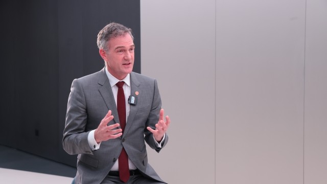 英国商贸大臣凯尔：中英已超越“黄金时代”模式，更务实、更有建设性