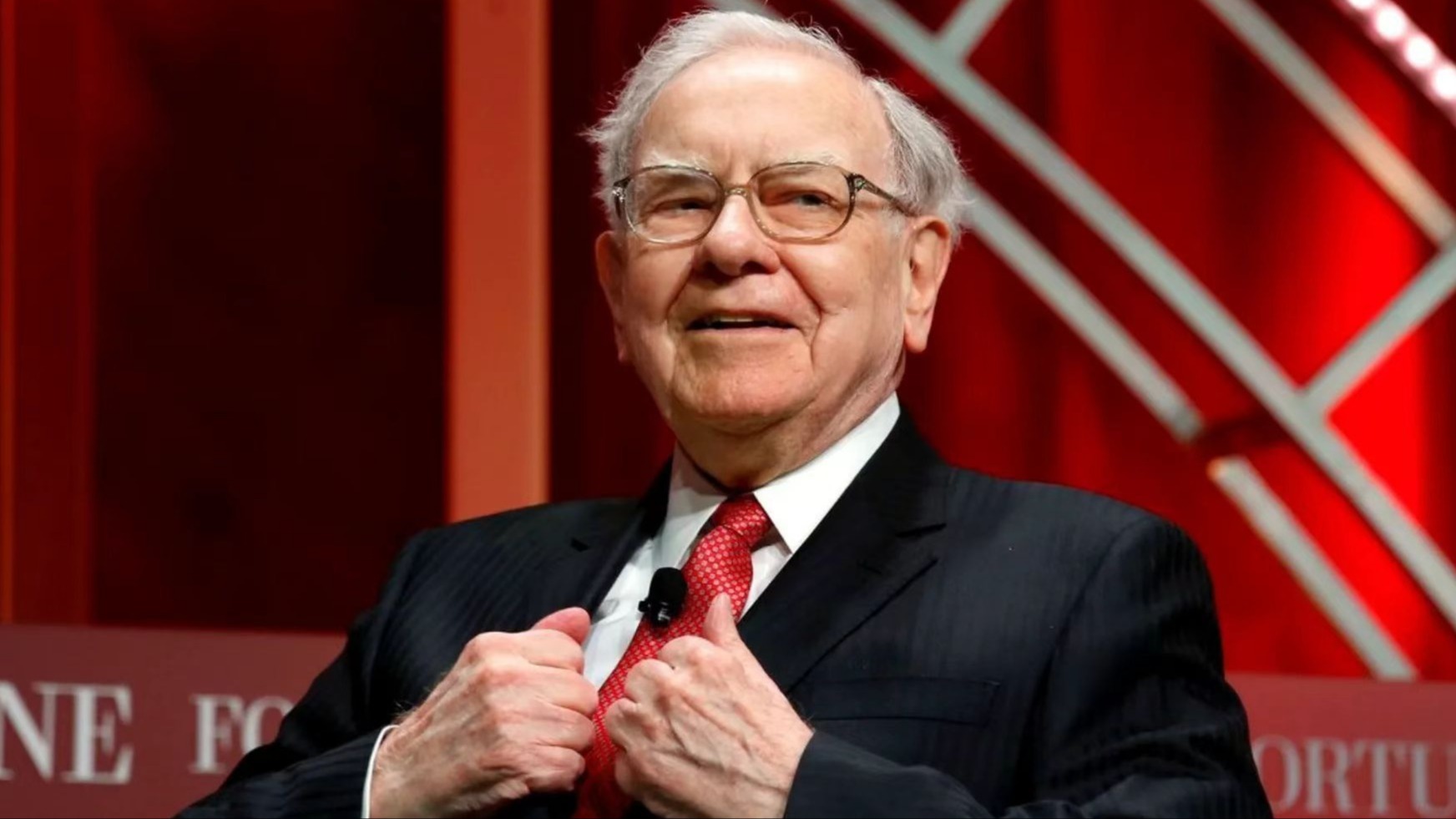 巴菲特躺赚20亿美元！“股神”五大商社持仓收益升至200%