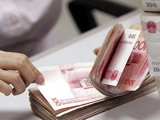 个人每次挣钱低于1000元不用交增值税