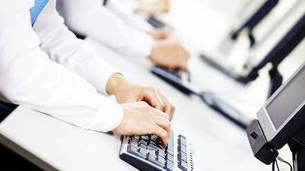 人未到、证已出！武汉马年首张营业执照“零跑腿”办好&nbsp;&nbsp;&nbsp;&nbsp;&nbsp;&nbsp;&nbsp;&nbsp;&nbsp;