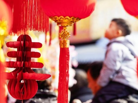 “史上最长”春节假期来临，多部门联动送政策红包