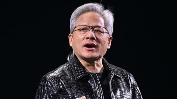 黄仁勋最新表态：AI建设“还有七到八年的路要走”