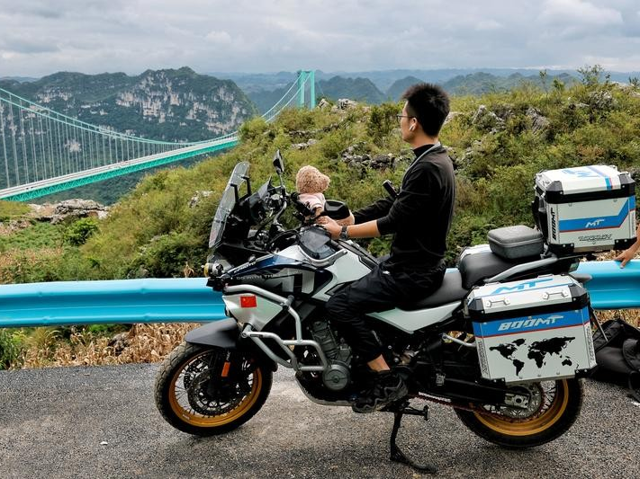 草根创业者张雪“一骑绝尘”，见证中国大排量摩托车行业逆袭