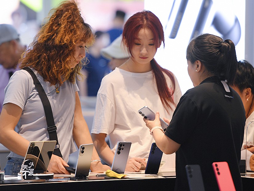 存储厂商高管疯狂扫货奢侈品，手机厂商谁在悄悄涨价？