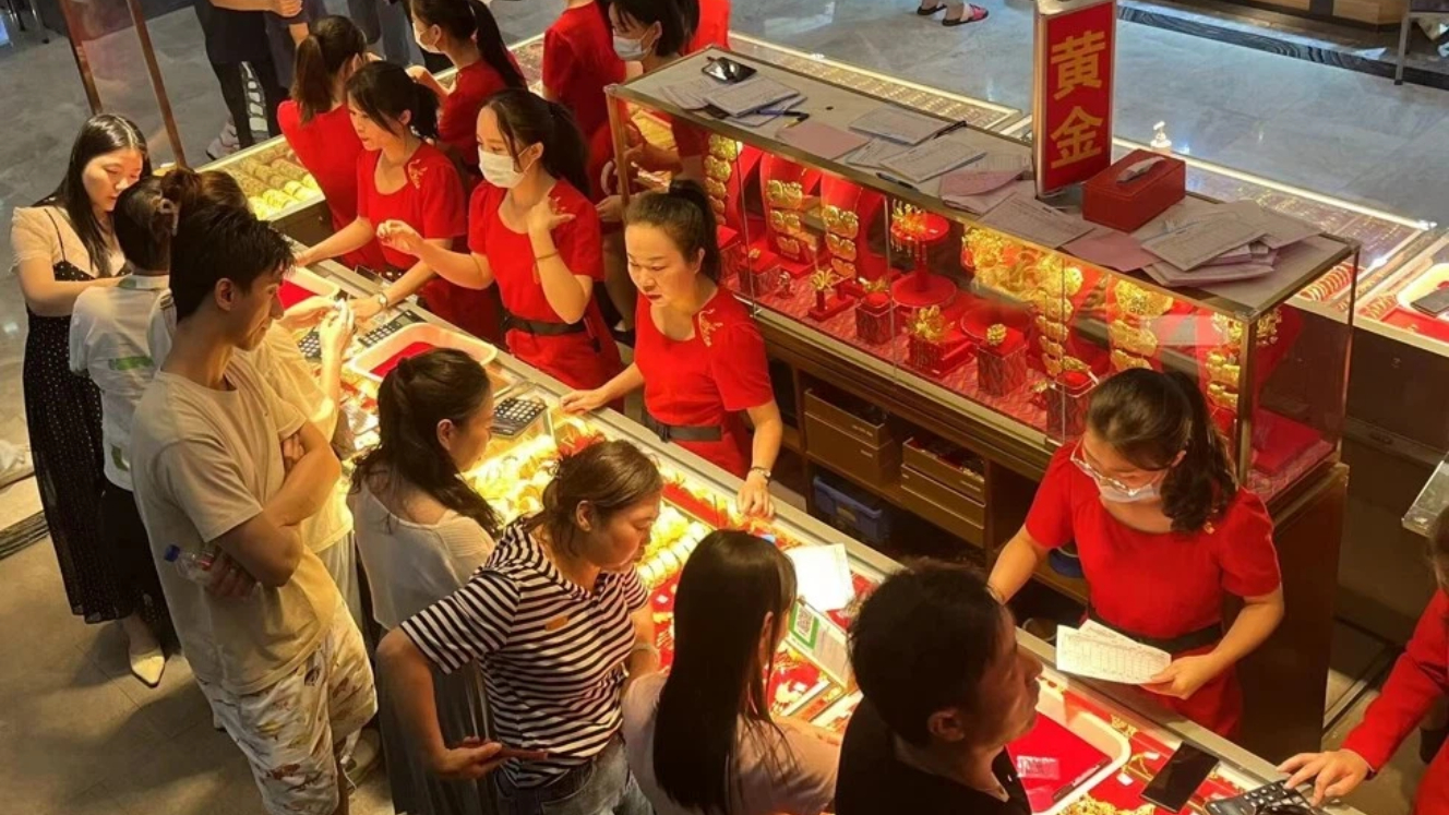 金价暴涨，靠着“一口价”这家公司去年盈利翻倍