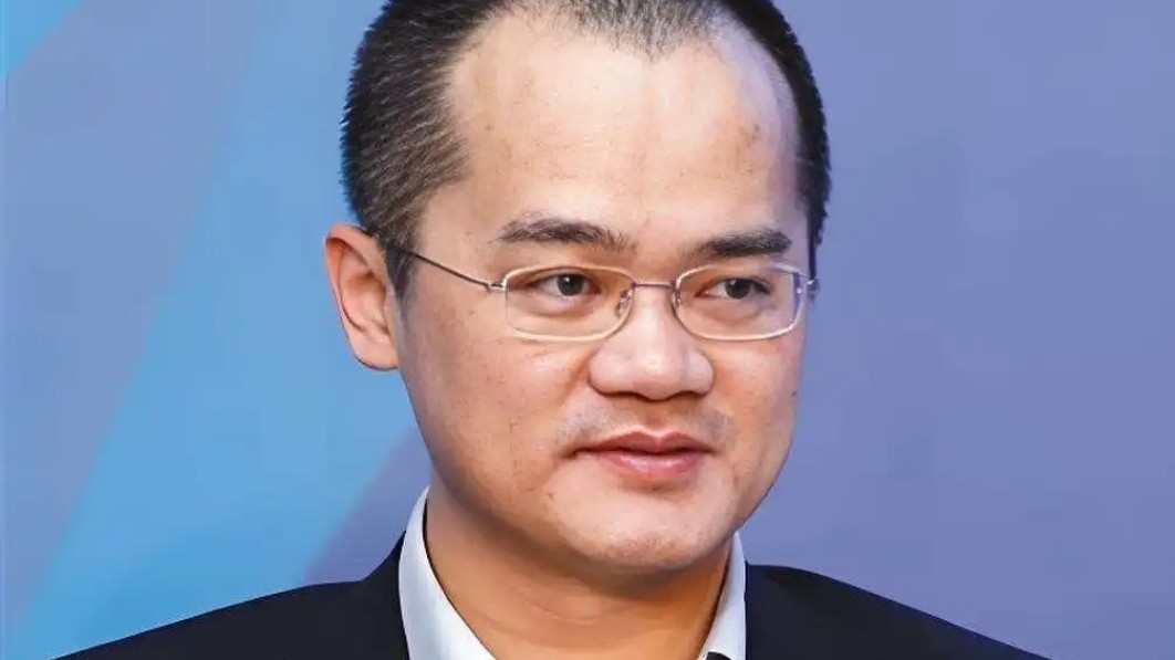 王兴定调美团：忘掉经验、深耕物理世界AI、去“兴哥”化