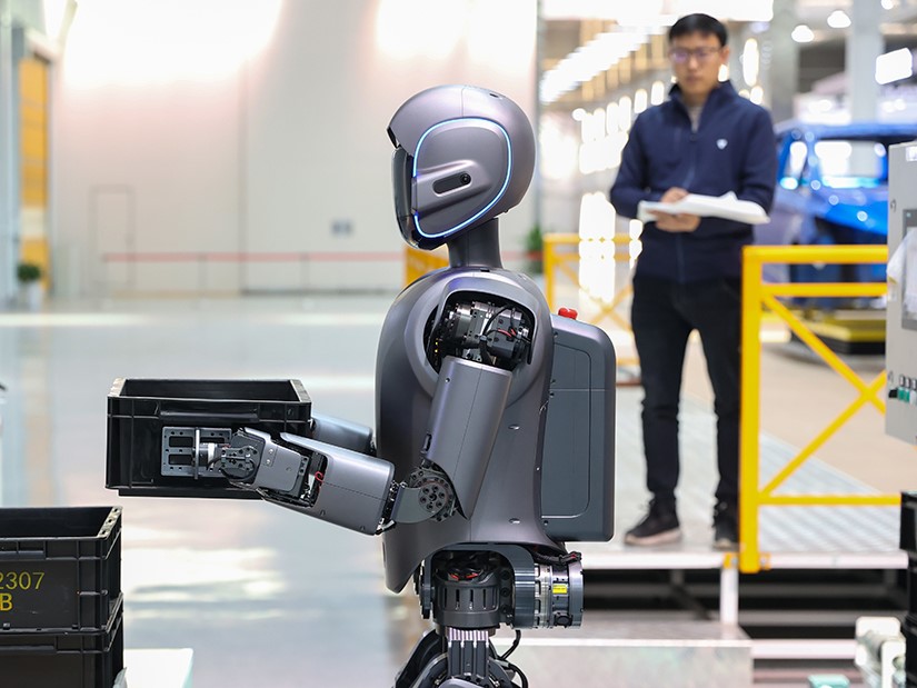 从AI到扩内需，两会关键词锚定政策新风向