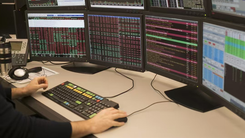 “HALO交易”兴起，硬资产板块领涨A股背后有何动力