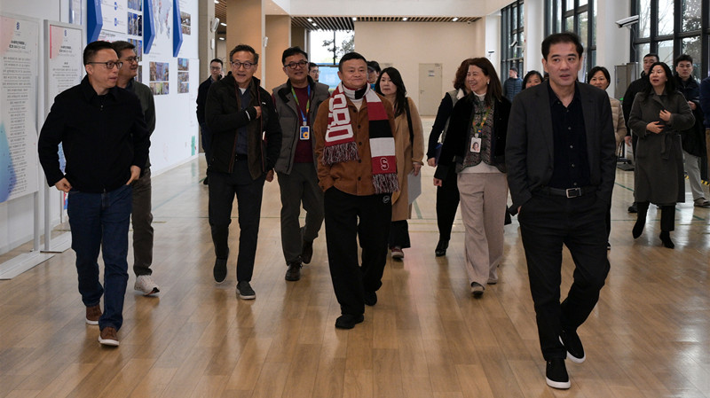 马云与阿里、蚂蚁核心管理层罕见齐聚谈AI