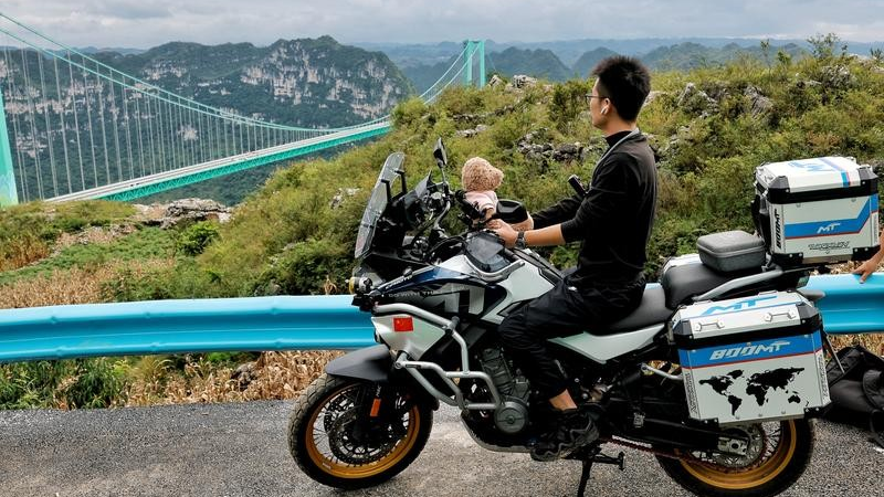 草根创业者张雪“一骑绝尘”，见证中国大排量摩托车行业逆袭