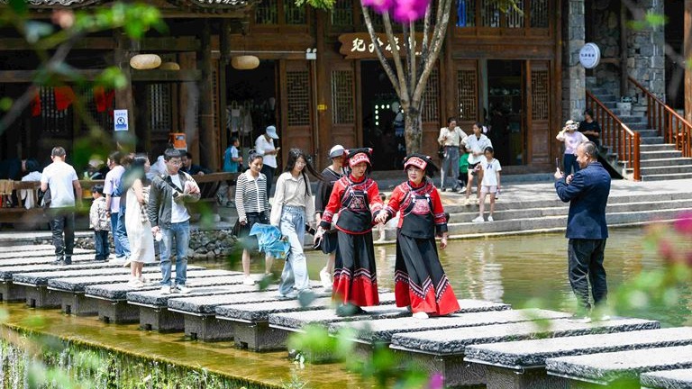 当春假遇上清明，多地掀起6天“超级假期”春季出游热潮 