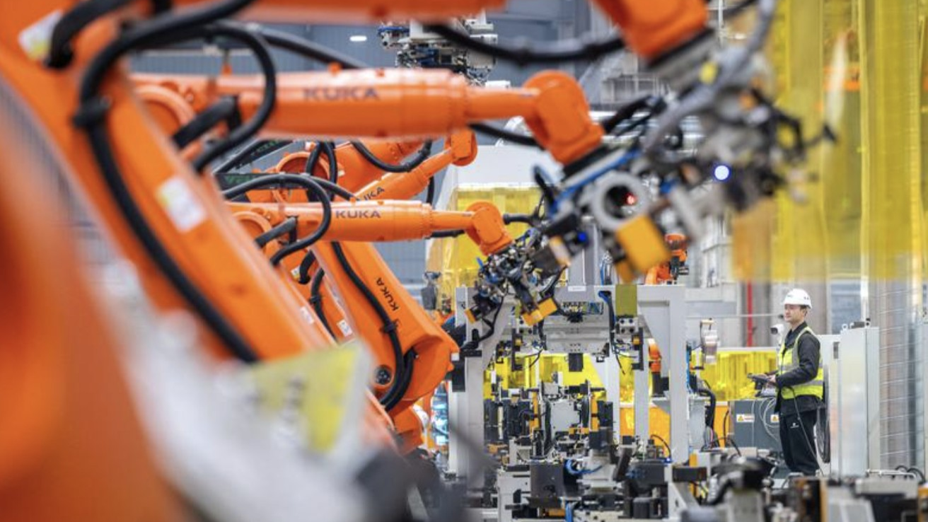 中国经济再现回暖信号，三大指数重返扩张区间