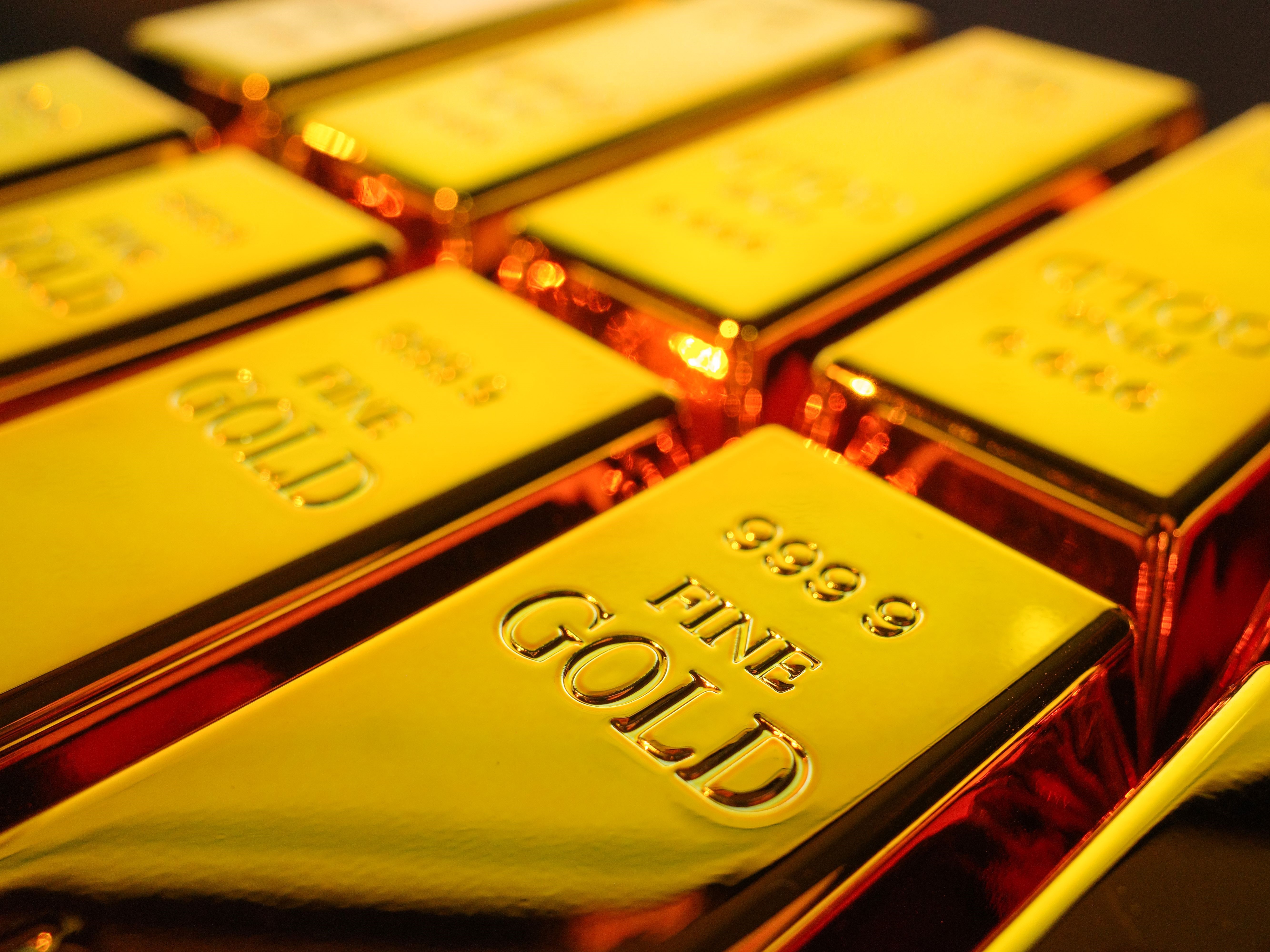 金价狂泻不止、风险资产全线失守：市场在交易怎样的恐慌？