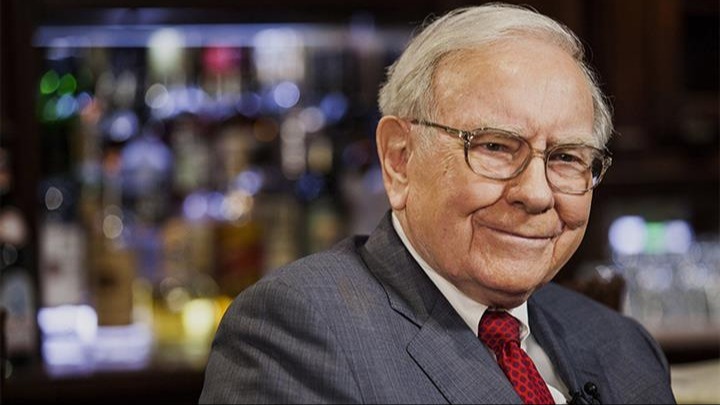 巴菲特股东大会前瞻：股价一年跑输标普40%，阿贝尔如何赢回投资人的心