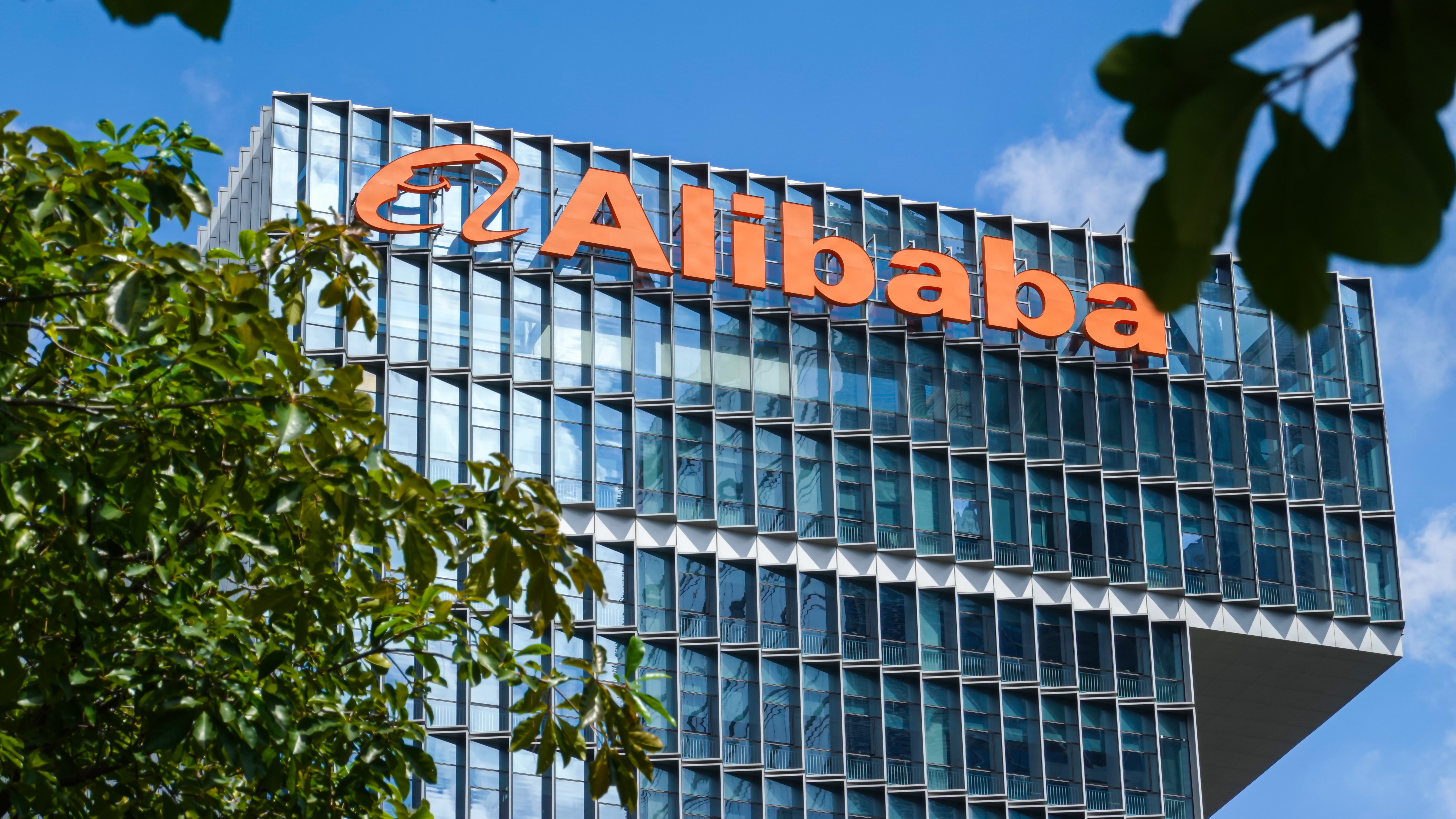 CEO吴泳铭带队，技术派掌权！阿里挥刀AI组织重构