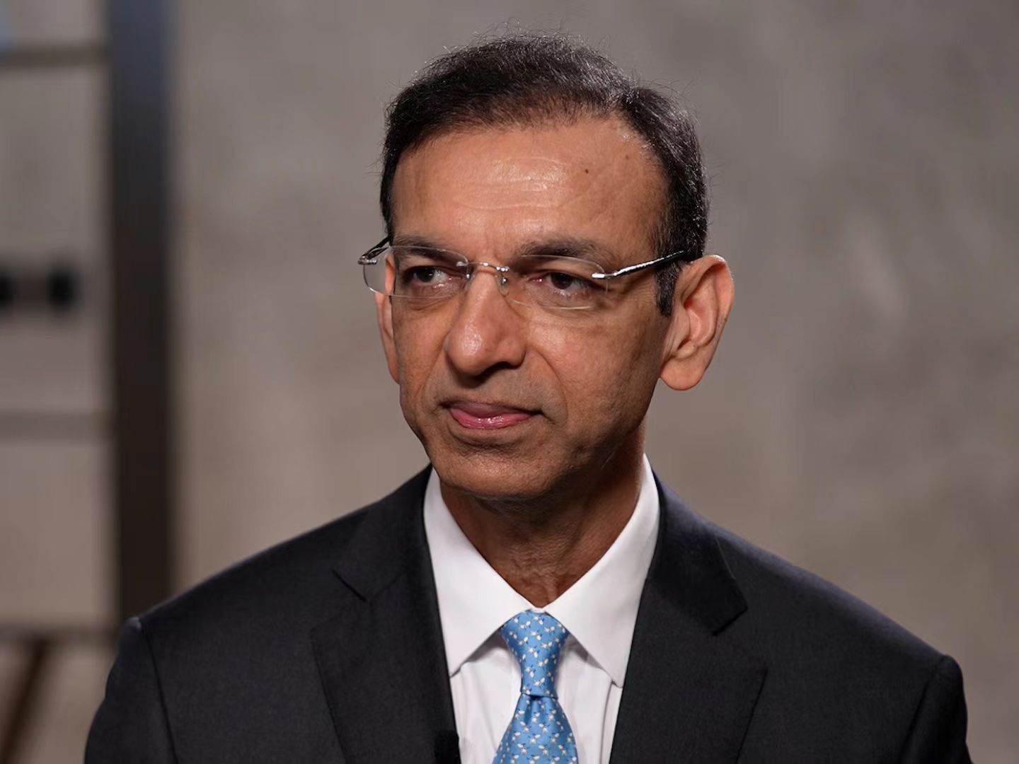 摩根士丹利亚洲首席经济学家：降低风险资产配置 增配现金与美债