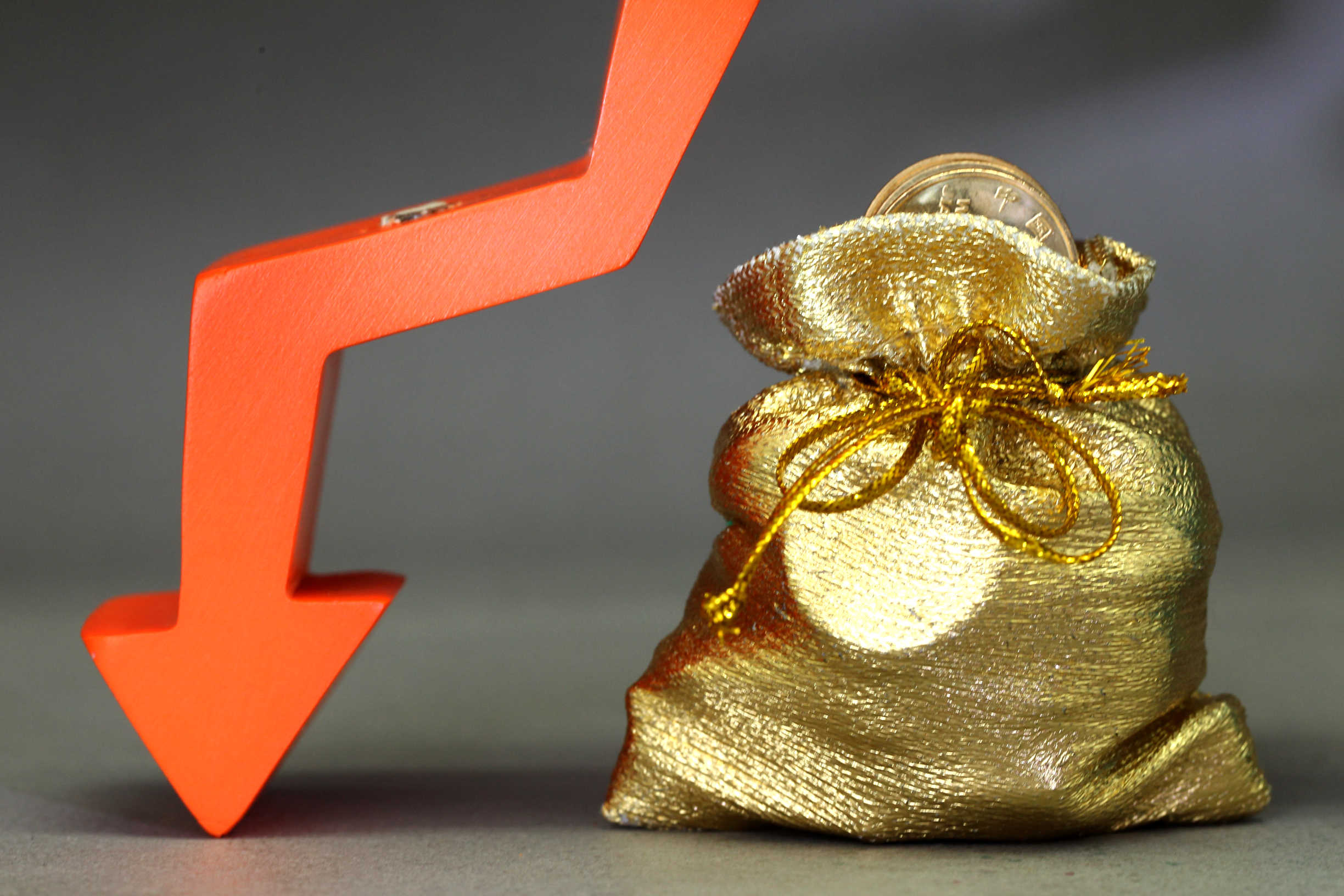 存款搬家下，一季度理财市场为何不升反降