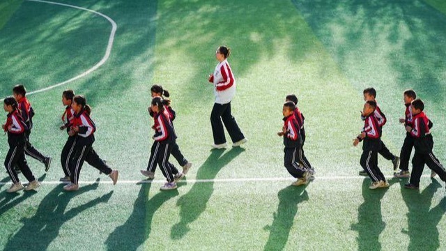 10省份全省推行中小学春秋假，多省发文推动落实职工带薪休假