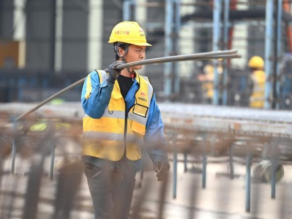 城镇常住人口已超9.5亿，“十五五”城镇化如何推进