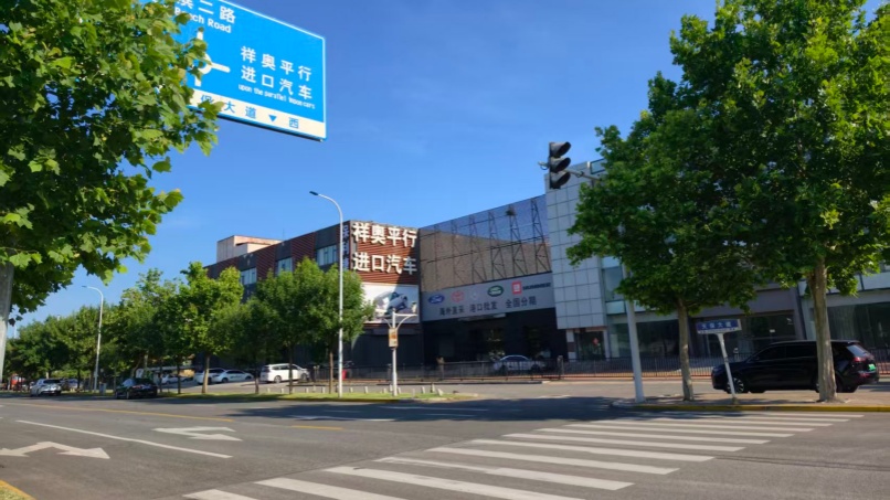 从矿老板提着百万现金买车到无人问津，天津港进口豪华车崩盘