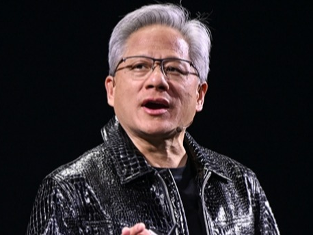 黄仁勋警告存储供应短缺将持续数年，英伟达与SK海力士达成合作